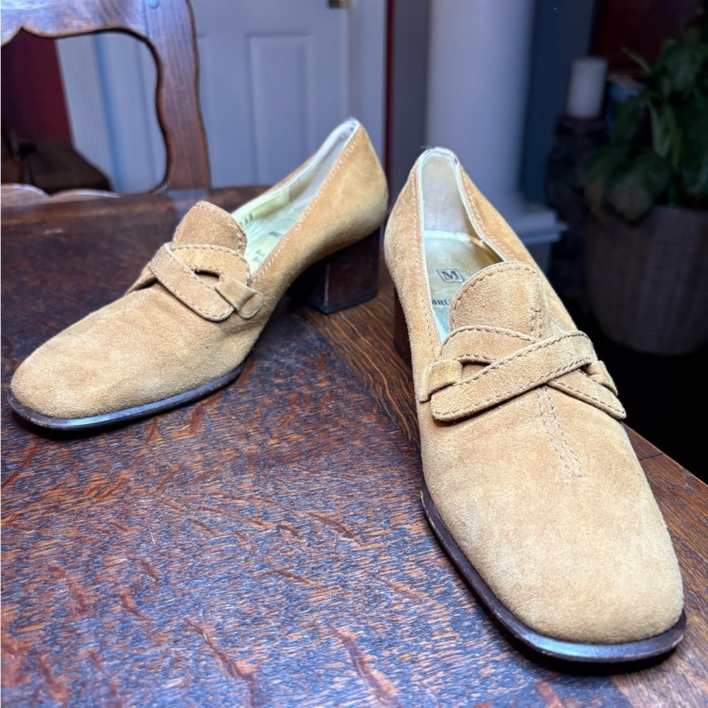 Bruno Magli Italian Suede Loafers | Tan Camel Low Heel Size 6.5